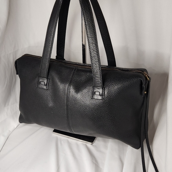 🔥RARE vntg. EUC GUCCI BLACK PEBBLED LEATHER BAG w/ATTACHED POUCH INSIDE + COA🔥 - Picture 2 of 13